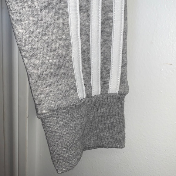 Sold - Picture 4 of 8